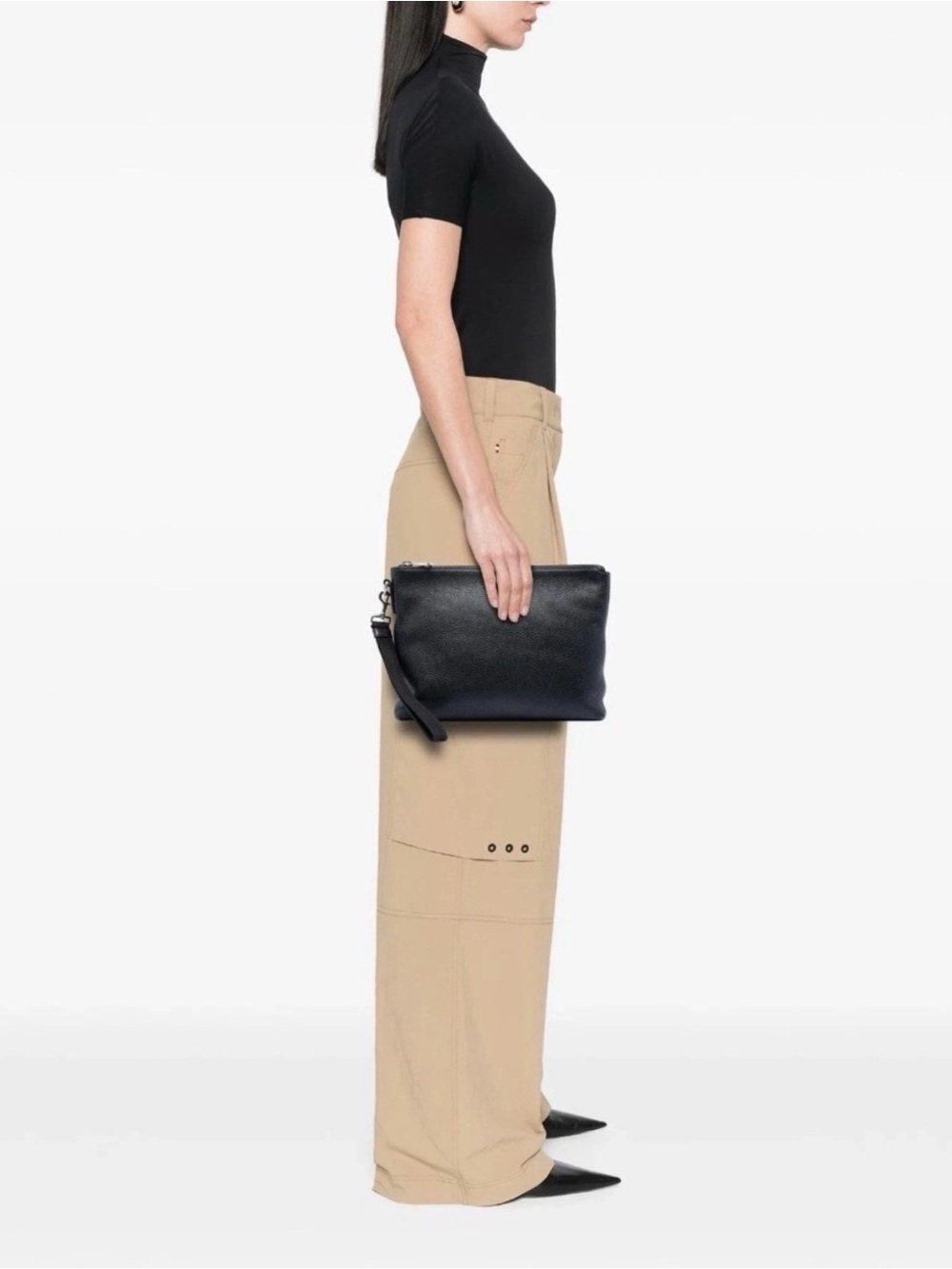 EUC Gucci Black Grain leather Clutch